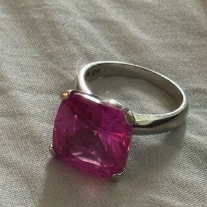 Elegant Silver Ring with Pink Gemstone